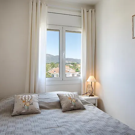 Apartment Am Kanal Empuriabrava